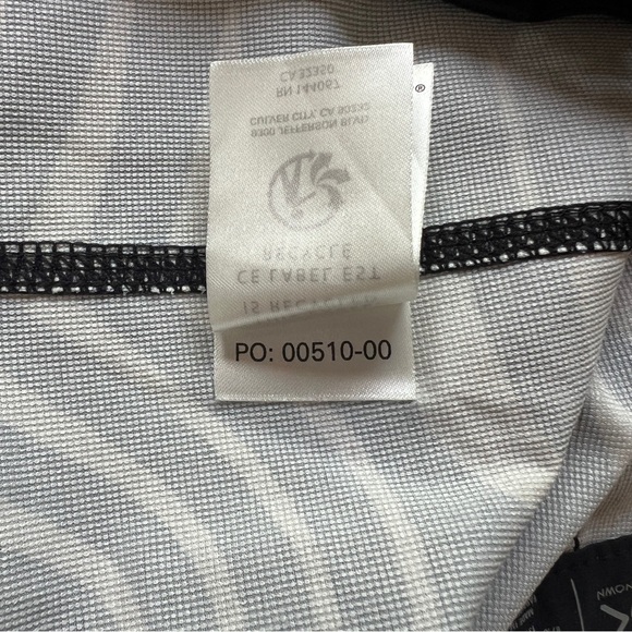 Outerknown Dobby Modern Scallop Swim Trunks in Black and White, 36 - Picture 12 of 12